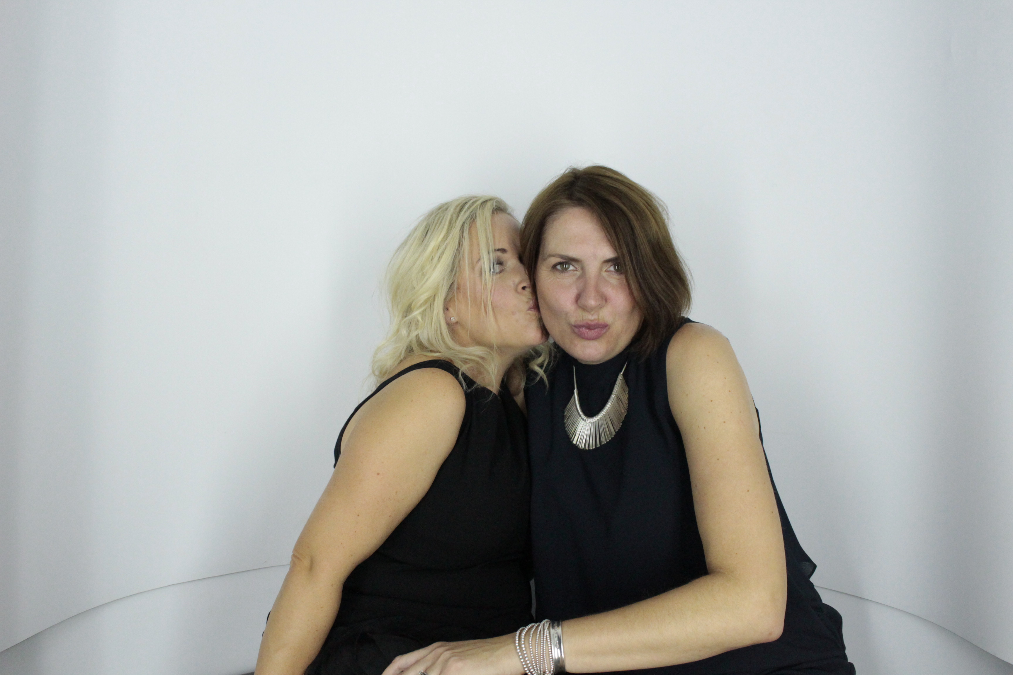 Nicola's 40th Birthday  | View more photos from the event at gallery.myphotoboothexperience.co.uk/u/MyPhotoBoothExperienceLtd/Nicolas-40th-Birthday